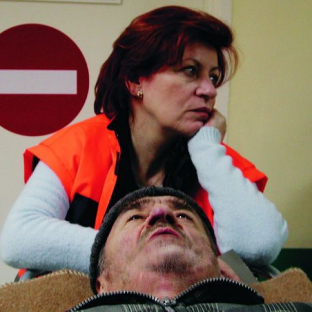 Moartea domnului Lăzărescu (2005)