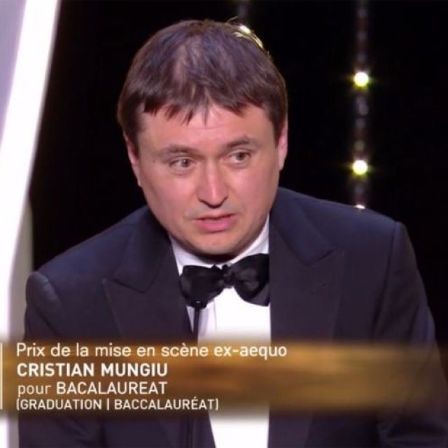 Cannes 2016: Cristian Mungiu ia premiul pentru Regie, ex aequo cu Olivier Assayas